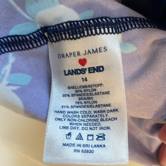 Lands End swim top - Picture 3 of 3